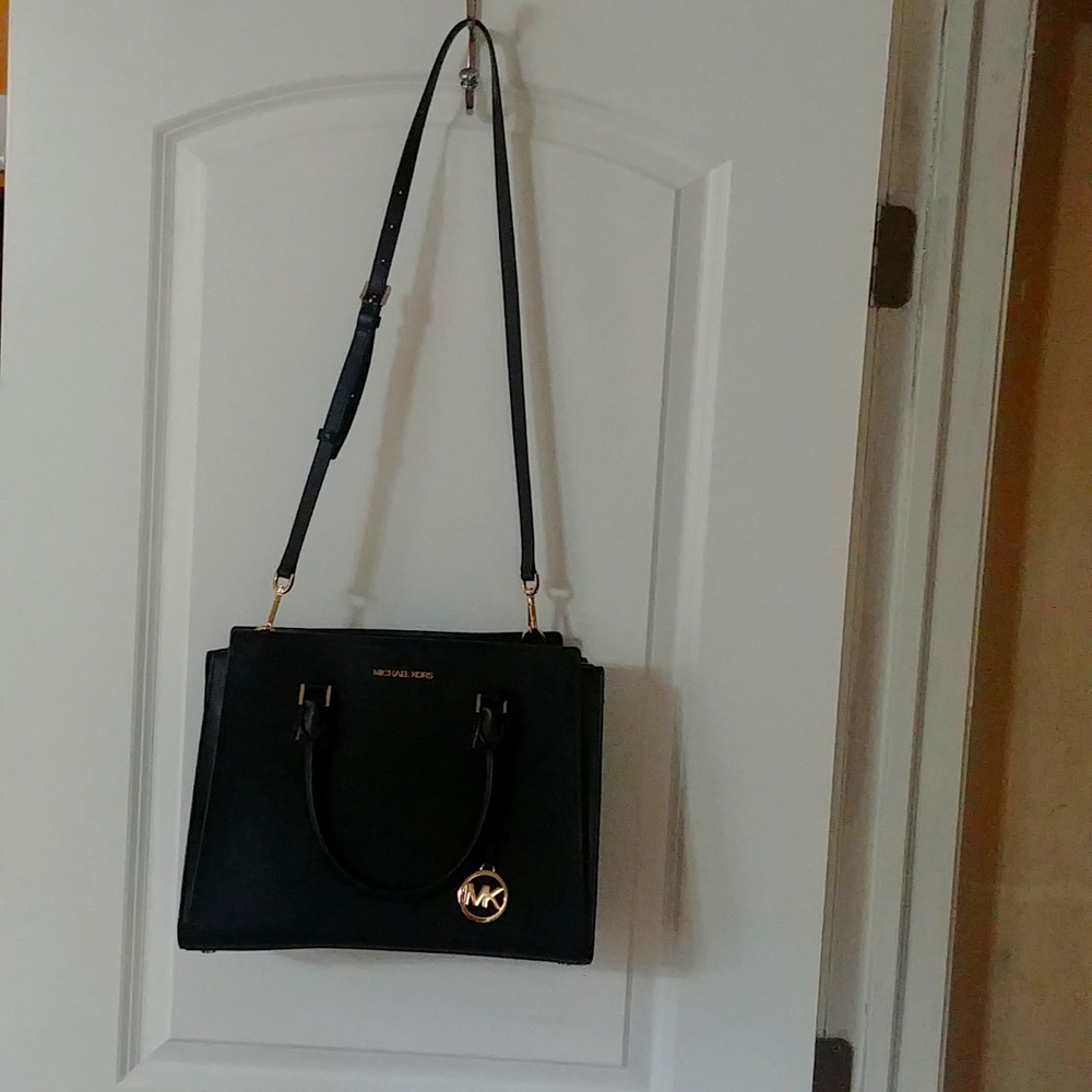 Michael Kors crossbody purse and wallet